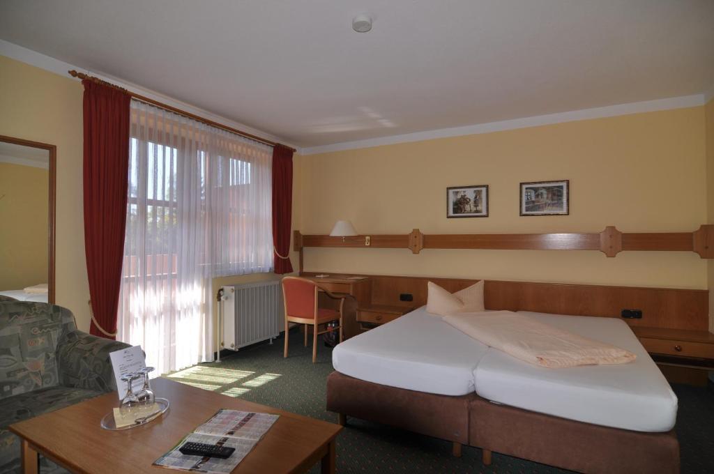 Hotel Toelzer Hof Бад-Тольц Номер фото